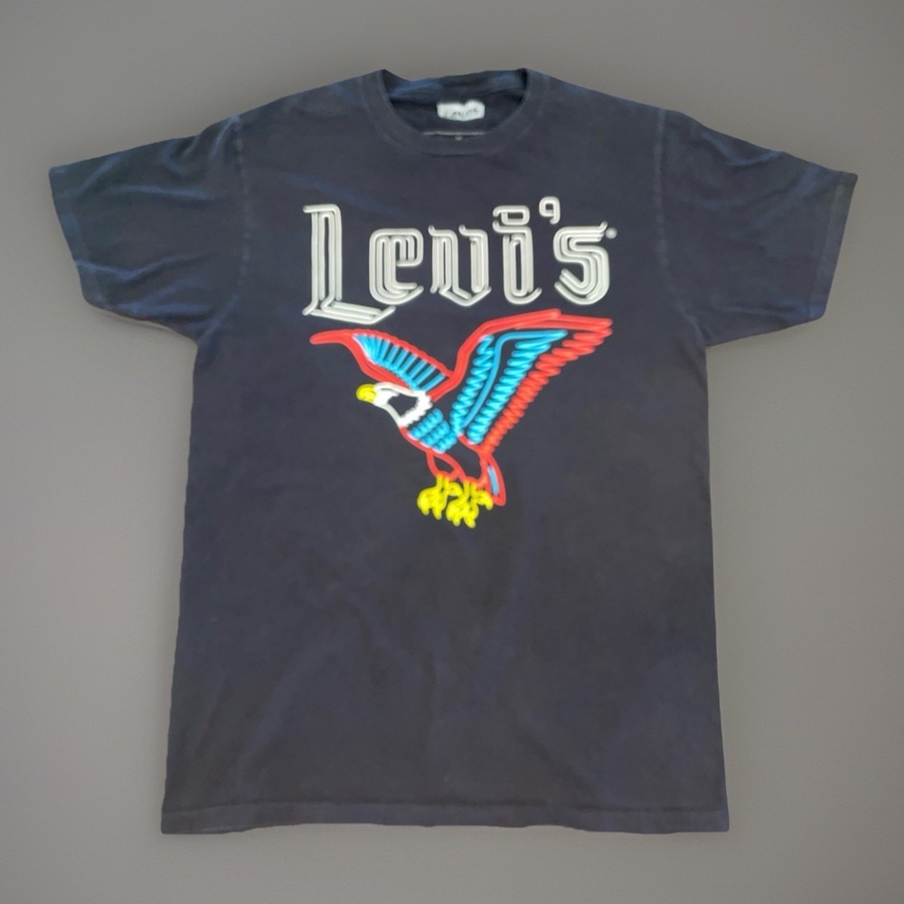 Levi's Neon-style Eagle graphic with Levi's Spell Out Men's T-Shirt Med Black